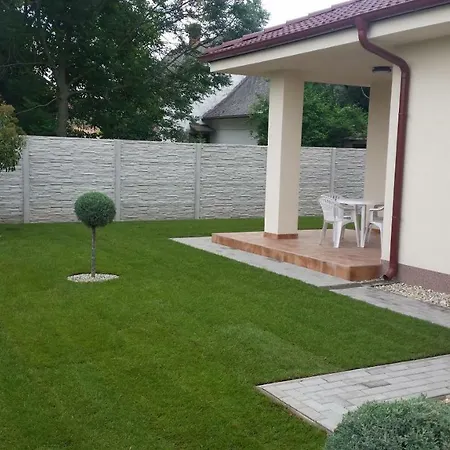 Holiday home Rekreacny Dom Flora *