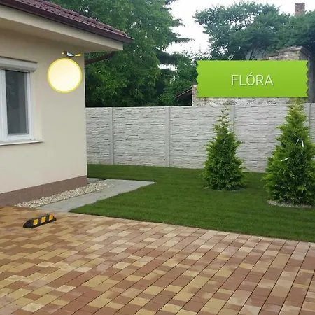 Rekreacny Dom Flora * Velky Meder